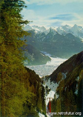 Predazzo (TN) / Ovovia Le Rois / Gardonè : Vista lungo la linea funiviaria di Predazzo, 1975 circa
