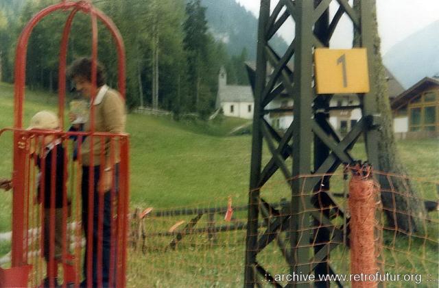 Circa 1983 - Talstation Korblift Rotwand (47.35 KByte) Sexten (BZ) / Korblift Rotwandwiesen : Circa 1983 - Talstation Korblift Rotwand