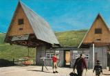 San Zeno / Cestovia Prada (VR)  - Monte Baldo : Stazione intermedia delle due funivie a quota m.1550: Arrivo cestovia a sinistra, partenza seggiovia a destra
