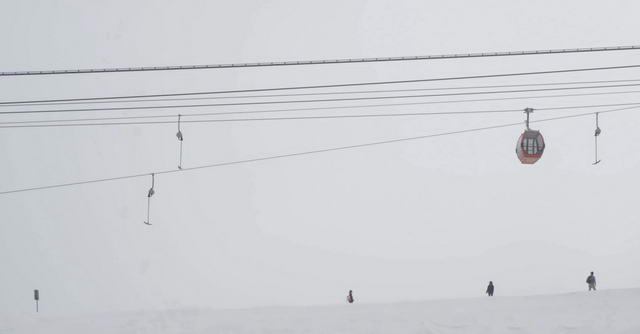 Wie aus dem Prospekt : Zum Glück (sonst wäre hier wohl keiner mehr zurück gekommen. Nein, Spaß) lichtete sich der Nebel hin und wieder ein wenig, um sodann sofort wieder alles fest zu umschließen.