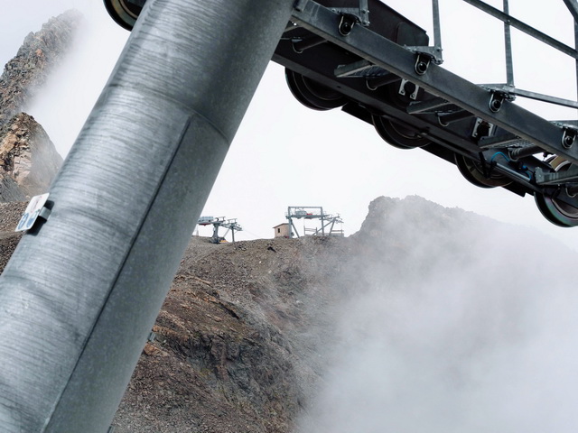 Unter dem weißen Teppich : 2018_08_11 Stubaier Glatescher Liftology 256.jpg